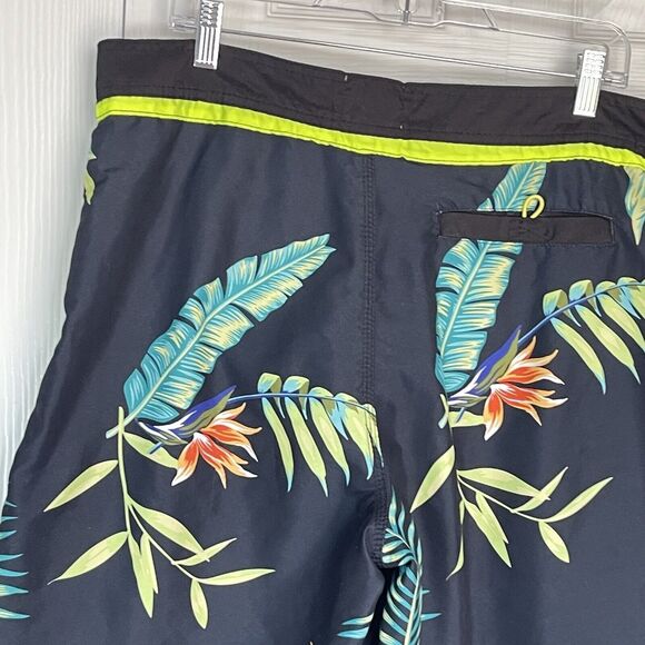 Men’s Swim Trunks Large Black Floral Roebuck & Co - Picture 6 of 16